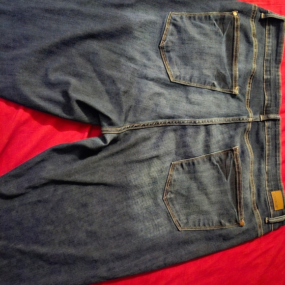 Judy Blue Distressed Indigo Boyfriend Jeans - Picture 6 of 6